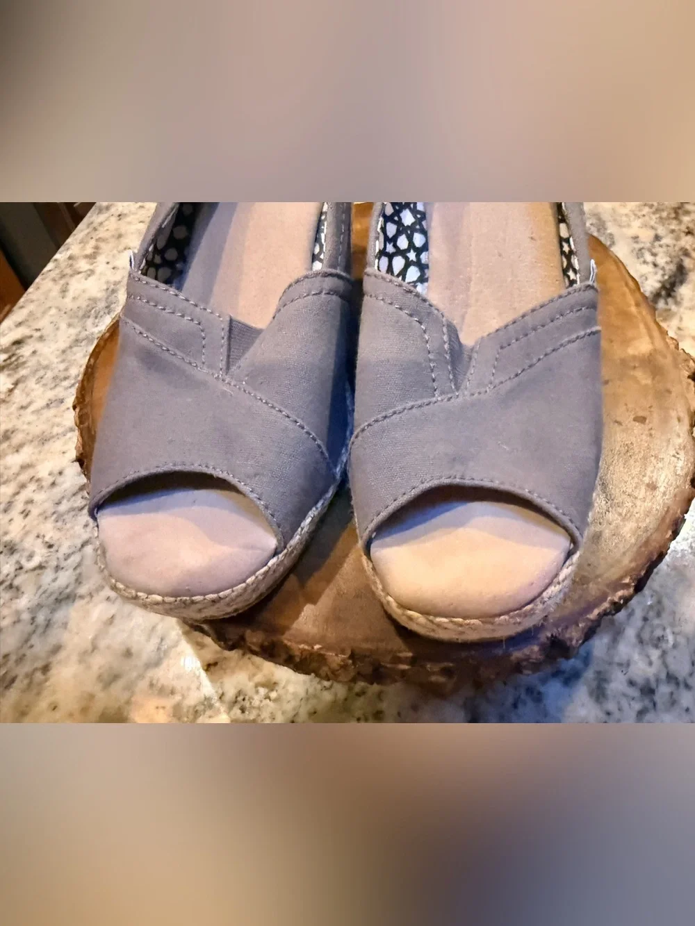 TOMS Gray Canvas Peep Toe Espadrille Wedge Heels Women’s Size 9 EU 40 Casual Com